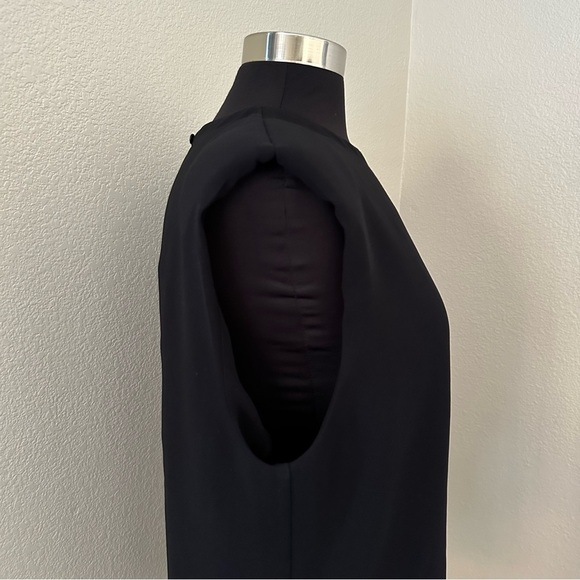 ALLSAINTS Women's Padded Shoulders Relaxed Crewneck Black Sleeveless Blouse Sz 4 - Picture 7 of 15